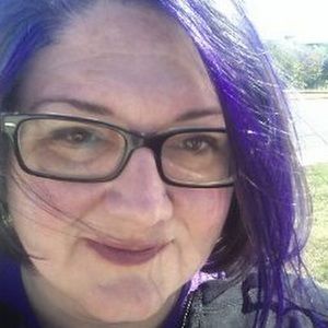 Meet your Posher, Esther